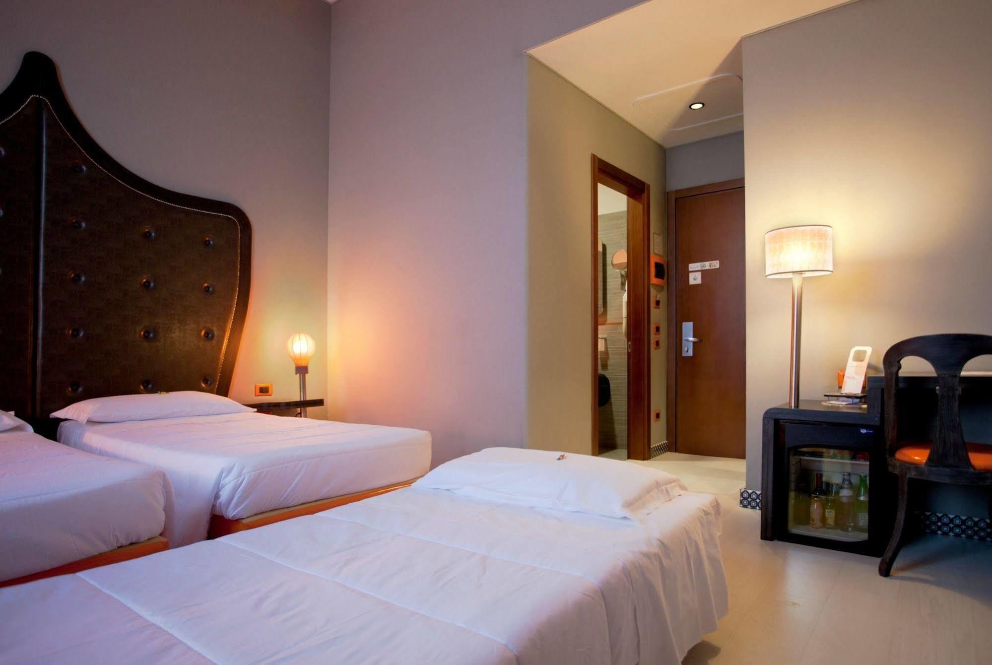 Orange Hotel Roma Ngoại thất bức ảnh